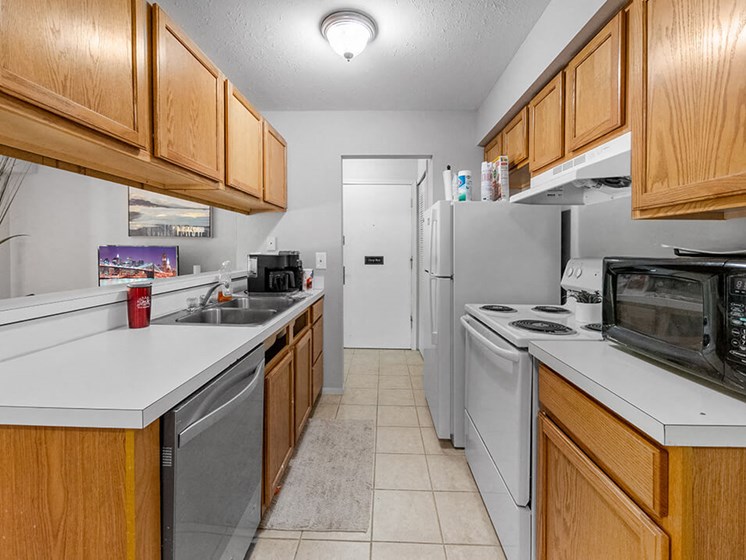 spacious kitchens at Davison MI apartments